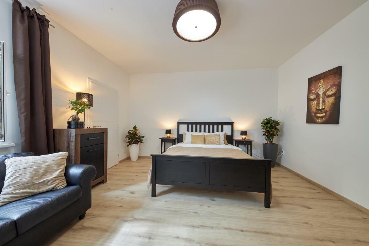 Le Monde Apartment Bratislava - Amazing 5Bdr In Downtown Exteriör bild